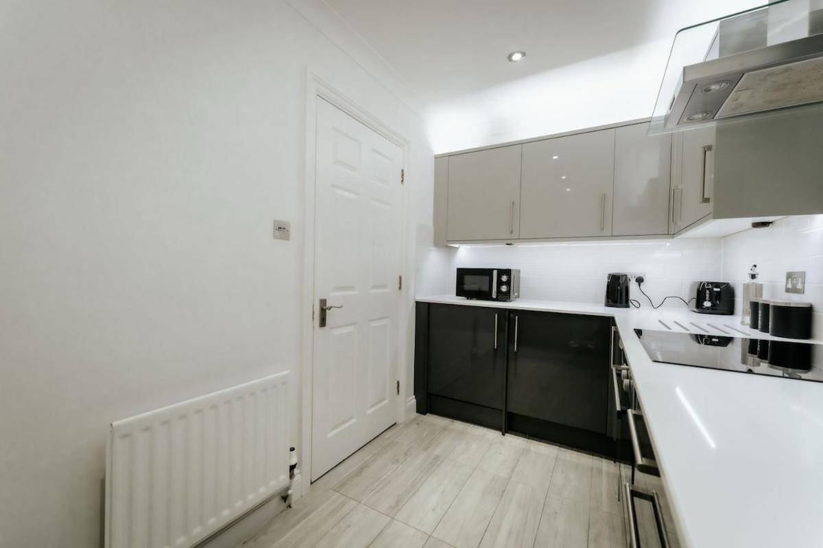 Modern 2-bedroom Next To Chelsea Stadium Appartamento Londra