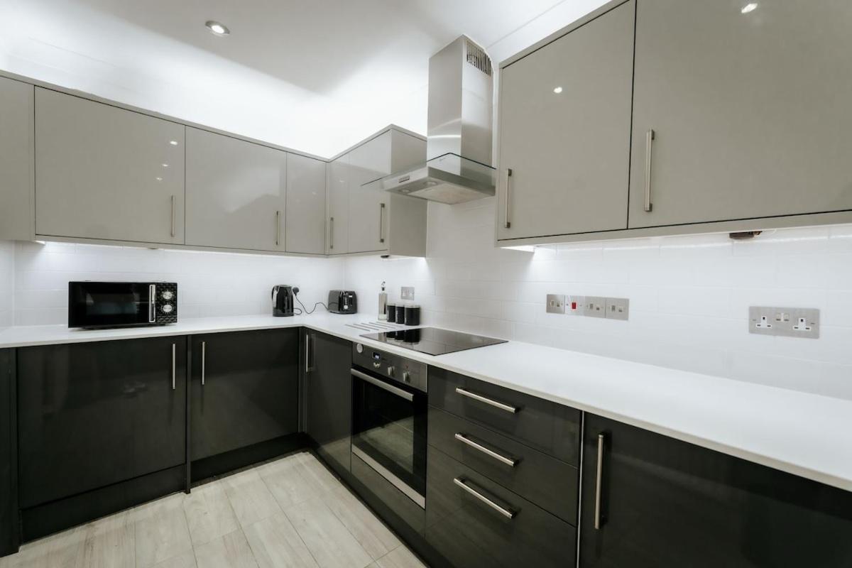Modern 2-bedroom Next To Chelsea Stadium Appartamento Londra