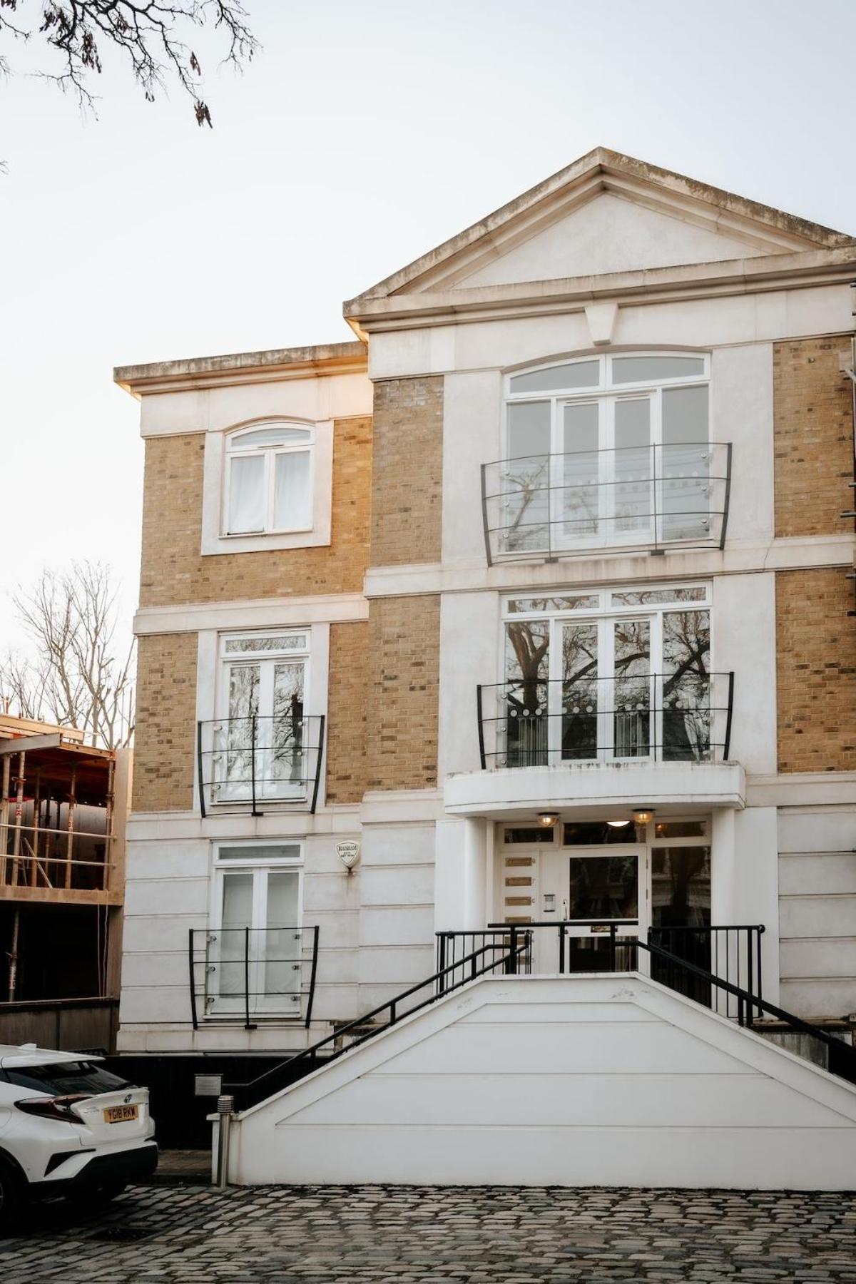 Modern 2-bedroom Next To Chelsea Stadium Appartamento Londra