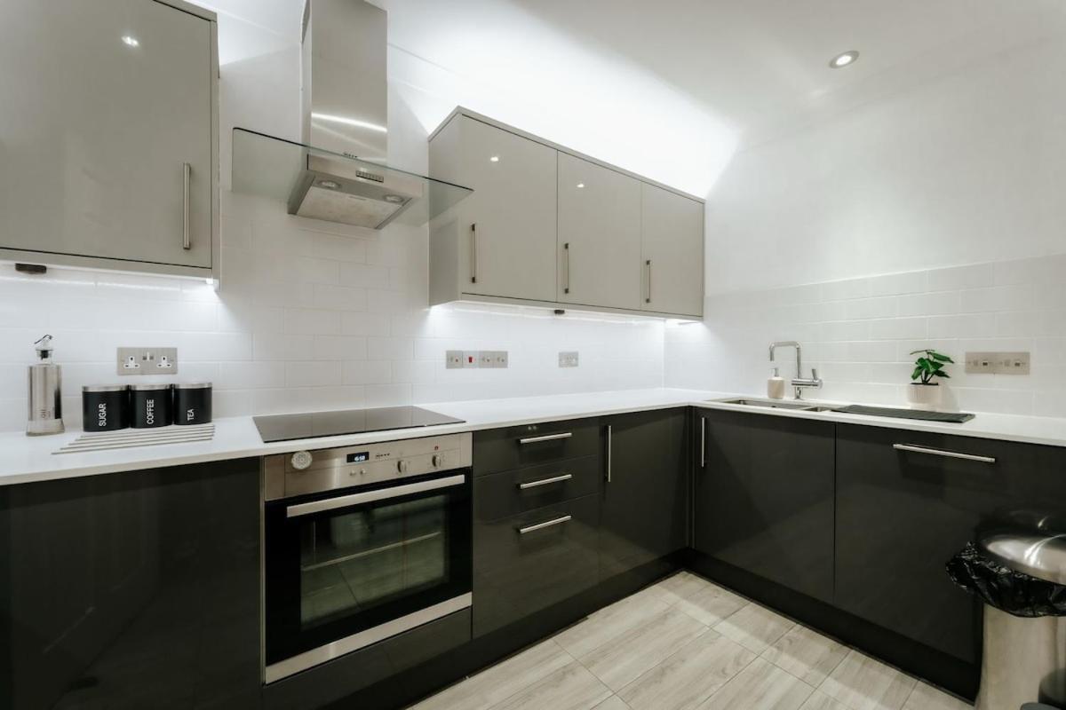 Modern 2-bedroom Next To Chelsea Stadium Londra